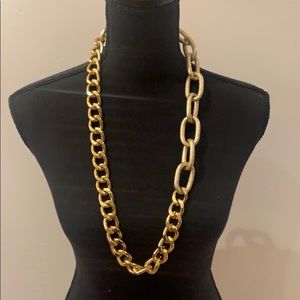 Chunky gold necklace